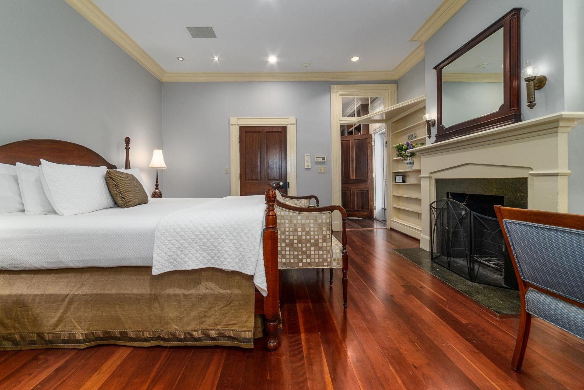 ホテル Stonegate レキシントン 部屋 写真